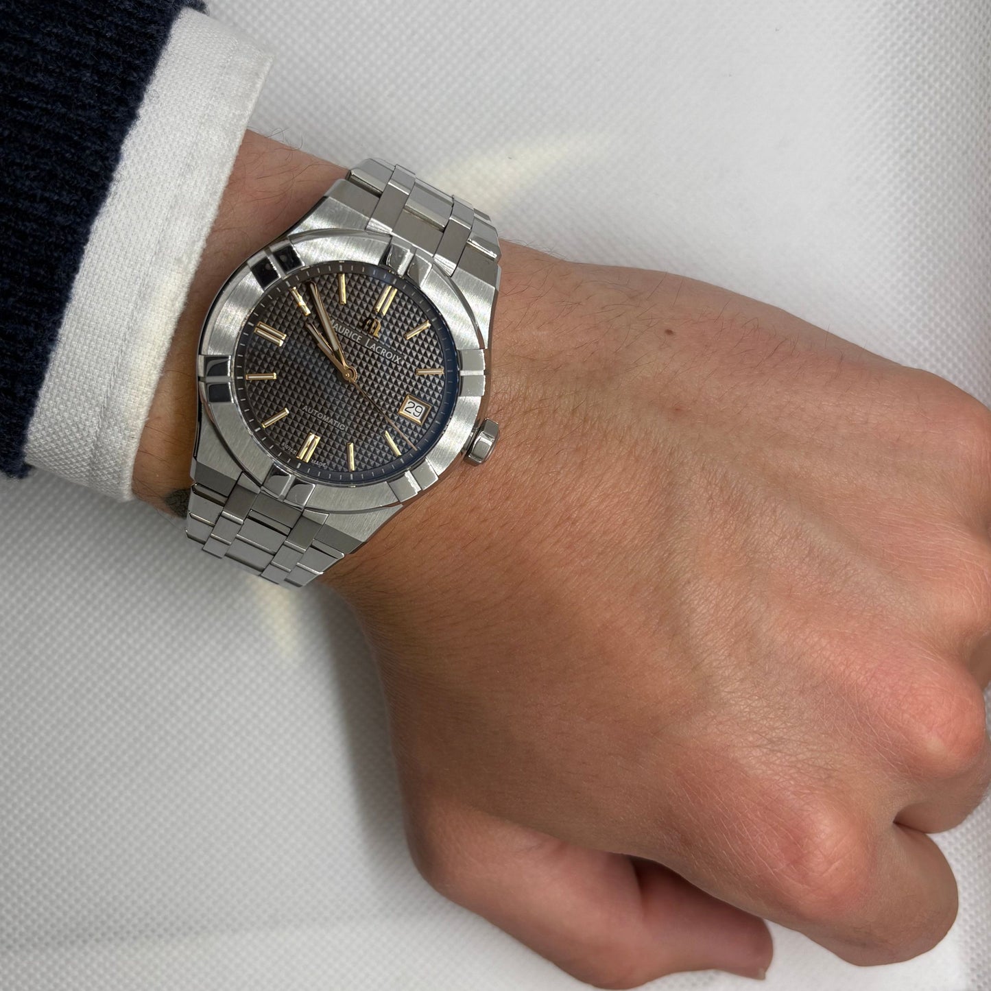 Maurice lacroix AICON  AI6008-SS002