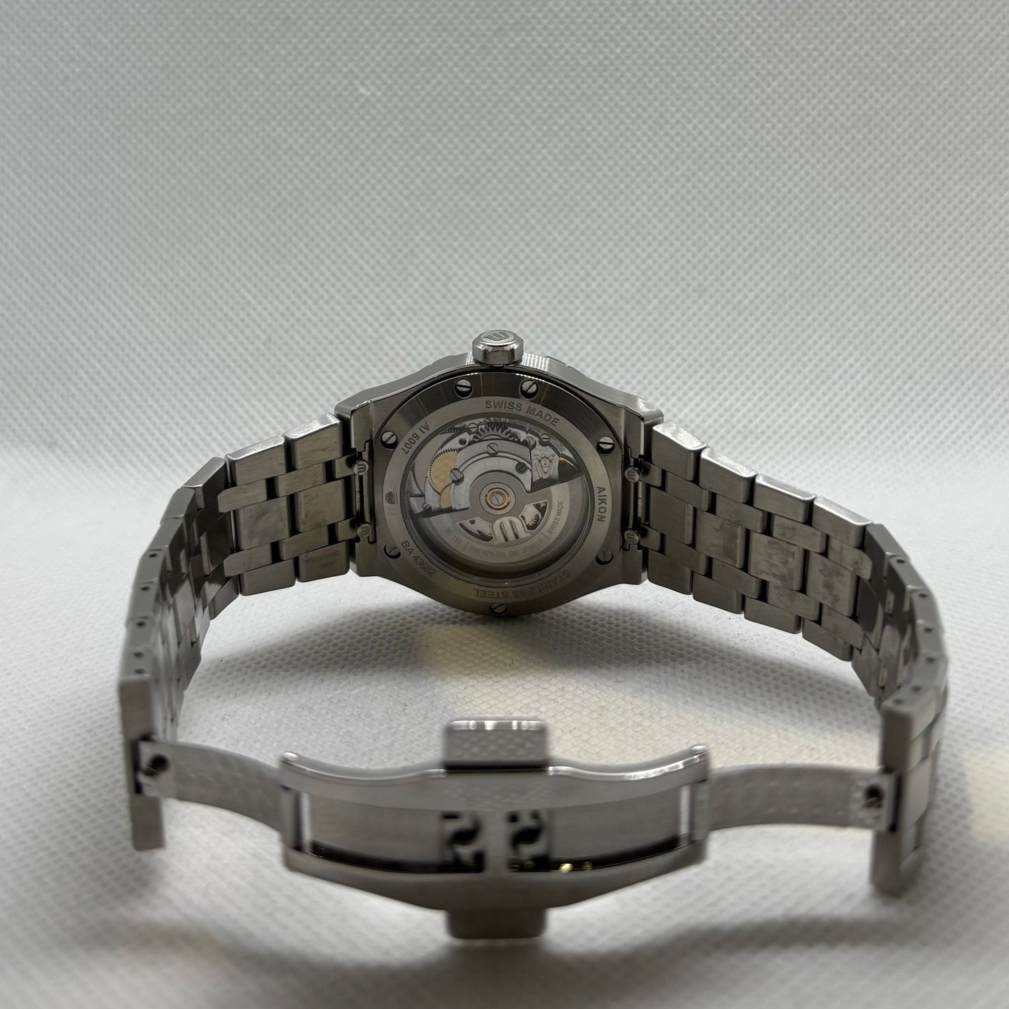 Maurice lacroix AICON  AI6008-SS002